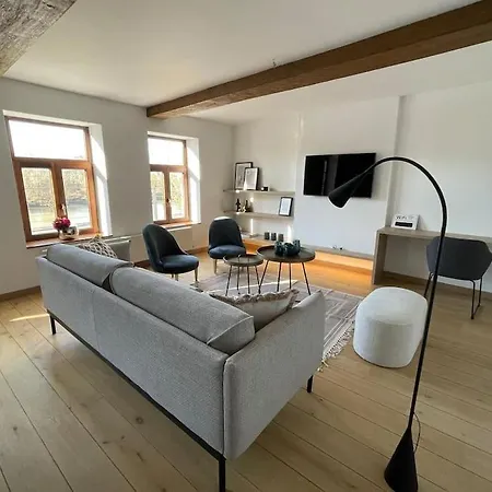 De Charme Bord De Meuse Apartment *