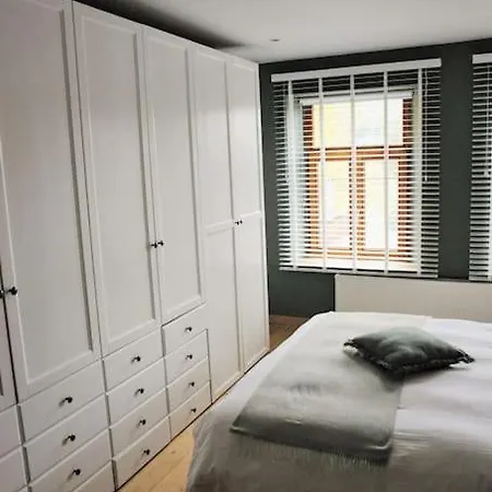 De Charme Bord De Meuse * نامور